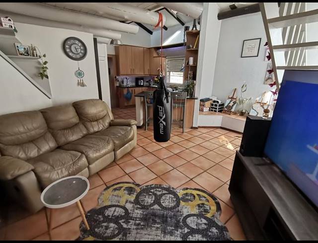 4 BEDROOM HOUSE FOR SALE IN MULLERSRUST